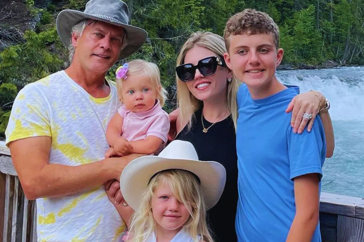 Children of Lesley Beador